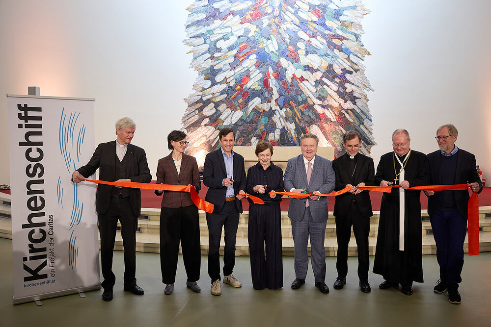 Caritas - Eröffnung Kirchenschiff / 2026 Johannes Hloch, all rights reserved., Johannes Hloch Caritas - Eröffnung Kirchenschiff